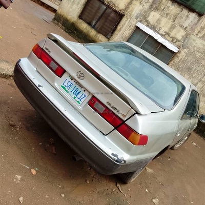 Toyota Camry Tinny light 2001 for Sale In ikeja Lagos
