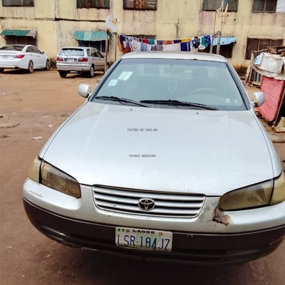 Toyota Camry Tinny light 2001 for Sale In ikeja Lagos