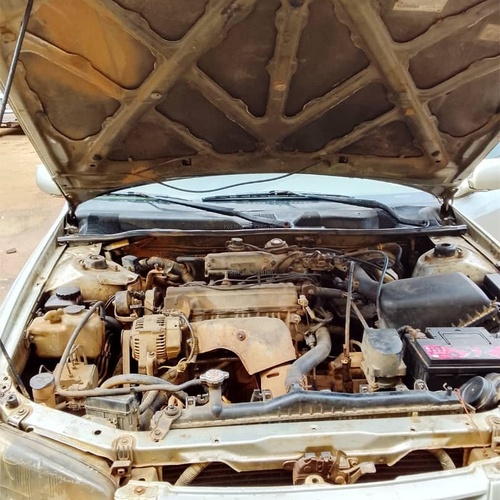 Toyota Camry Tinny light 2001 for Sale In ikeja Lagos