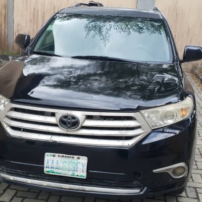 Toyota Highlander 2013  for sale in Lagos