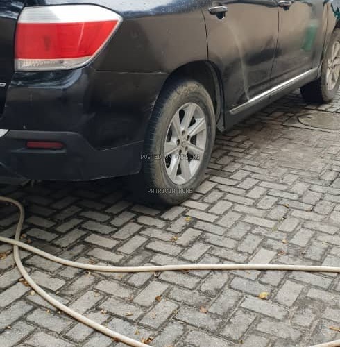 Toyota Highlander 2013  for sale in Lagos