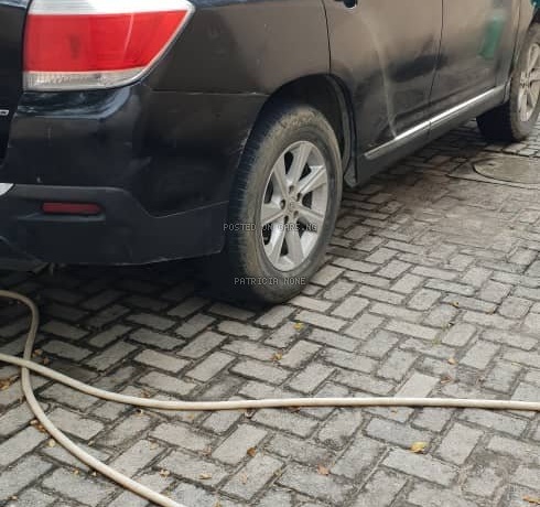 Toyota Highlander 2013  for sale in Lagos