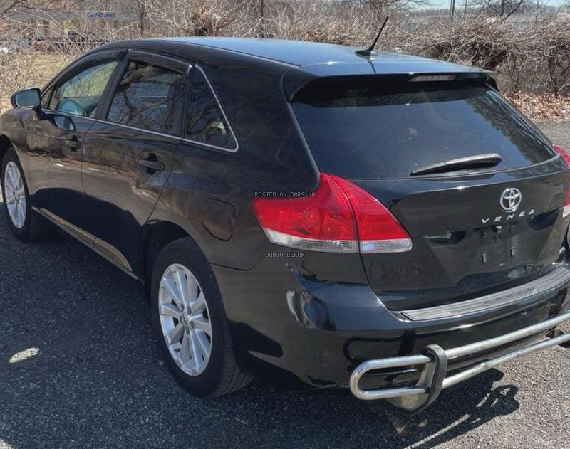 FOREIGN USED TOYOTA VENZA 2010 FOR SALE IN IBADAN  image
