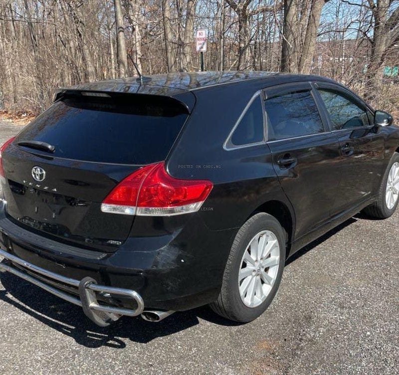 FOREIGN USED TOYOTA VENZA 2010 FOR SALE IN IBADAN  image