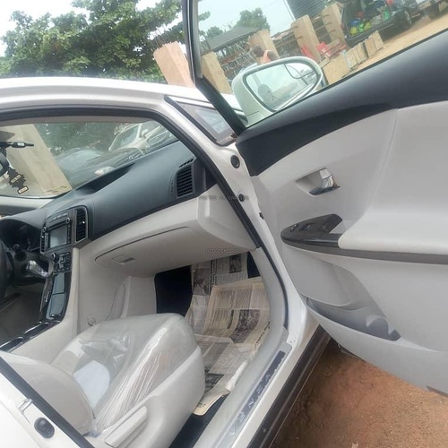 2013 4 plugs Toyota Venza for Sale In Edo