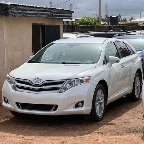 2013 4 plugs Toyota Venza for Sale In Edo