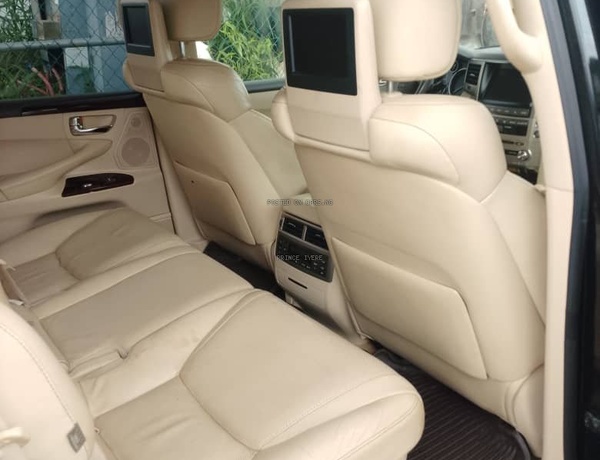 2015 upgraded to 2020 Lexus LX 570 for Sale In Lagos