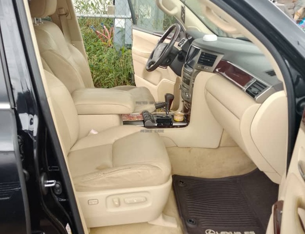 2015 upgraded to 2020 Lexus LX 570 for Sale In Lagos