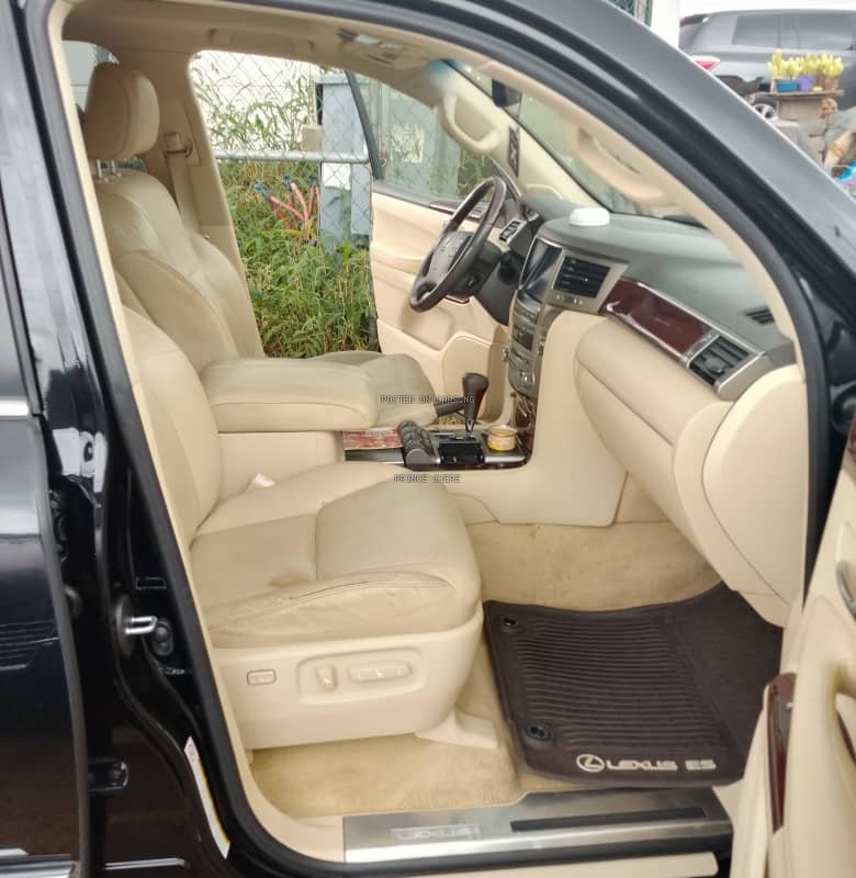 2015 upgraded to 2020 Lexus LX 570 for Sale In Lagos image