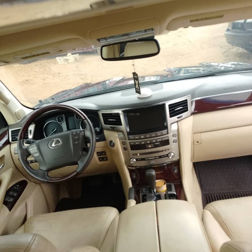 2015 upgraded to 2020 Lexus LX 570 for Sale In Lagos