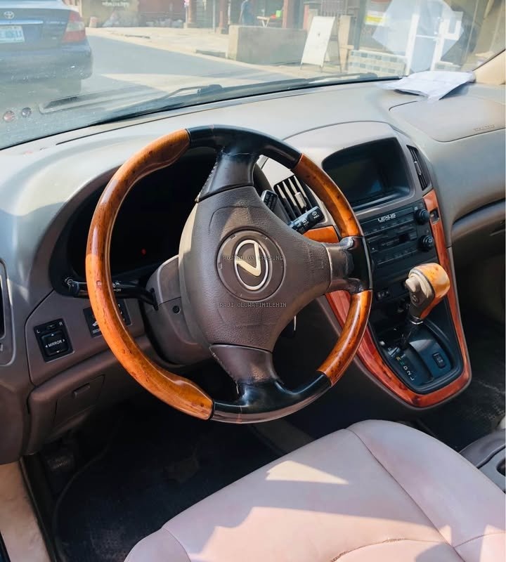 2002 Lexus RX 300 for Sale in Lagos image