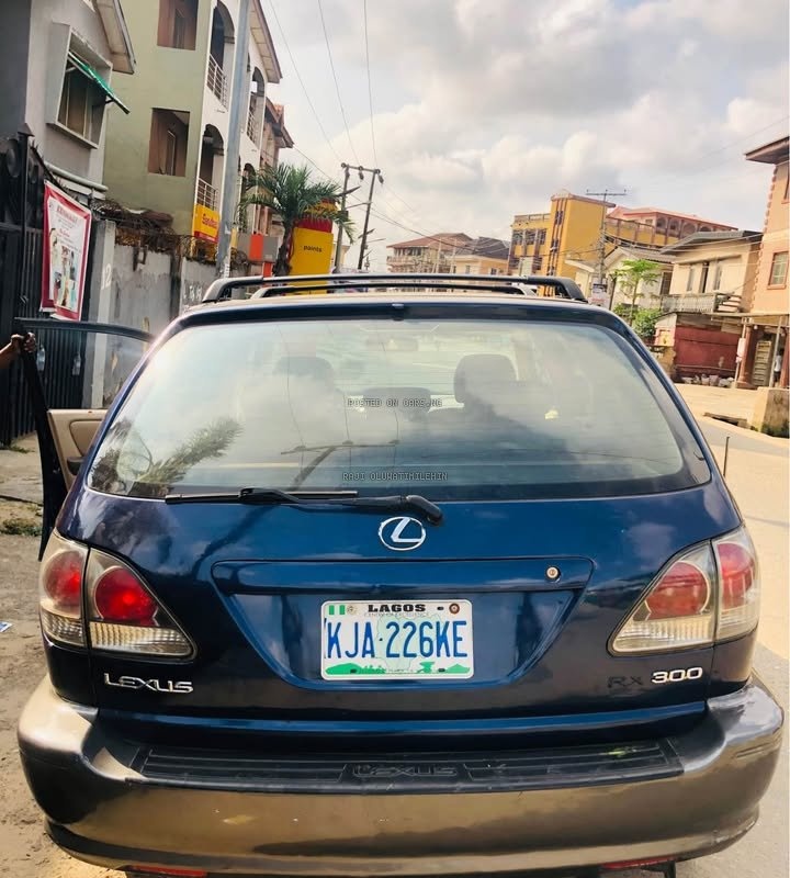 2002 Lexus RX 300 for Sale in Lagos image