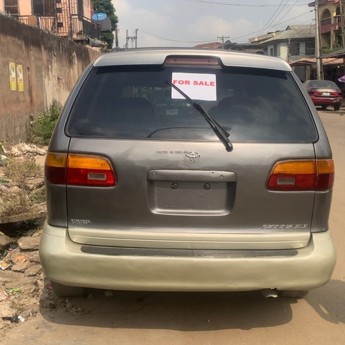 2002 Toyota Sienna For Sale In Lagos