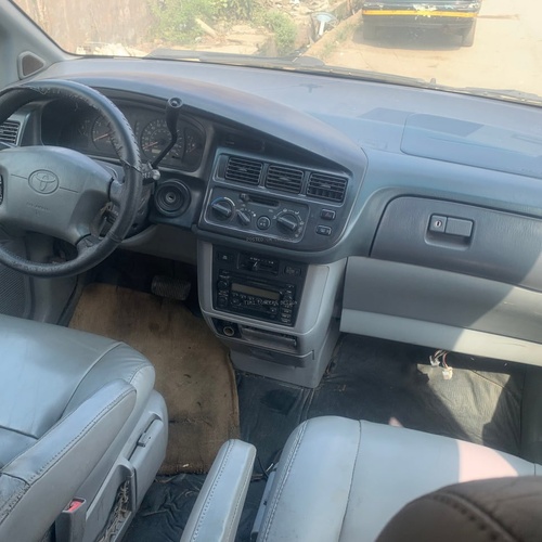 2002 Toyota Sienna For Sale In Lagos
