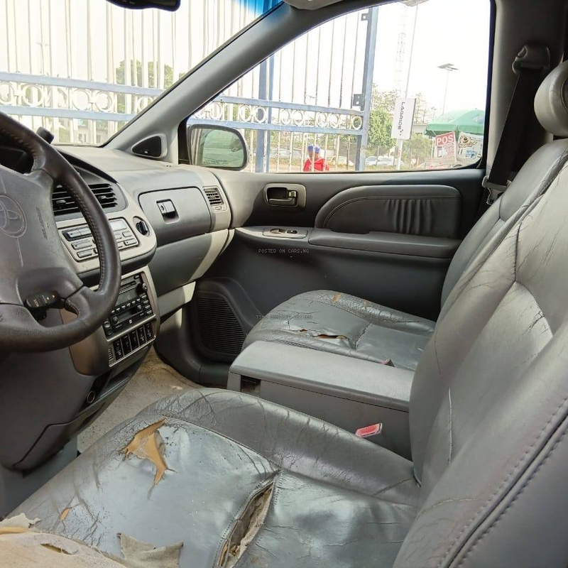 Foreign Used 2002 Toyota Sienna for Sale In Lagos image