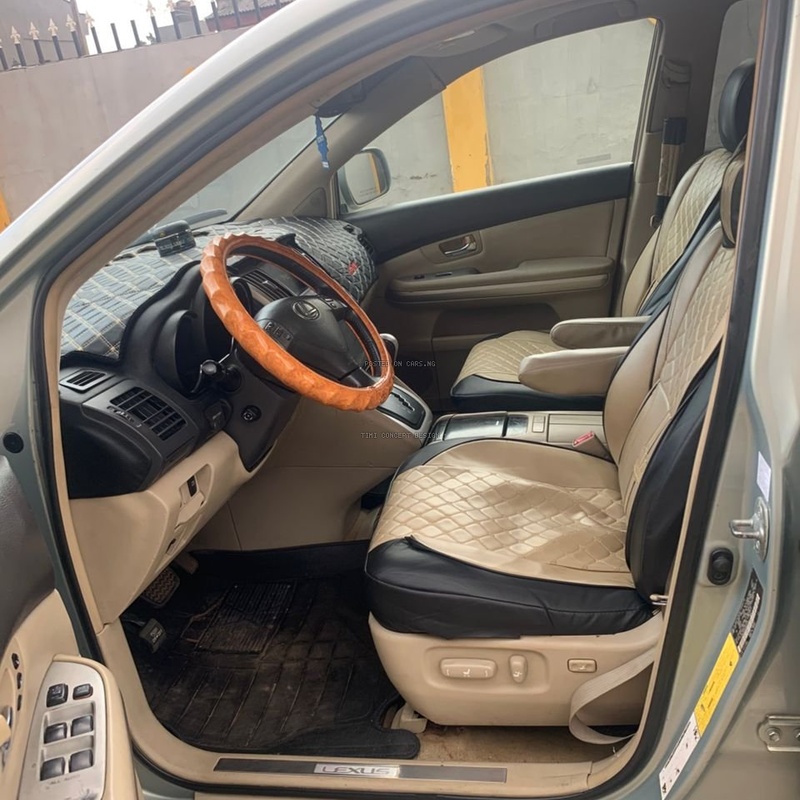 Nigeria Used  Lexus RX400h 2006 for Sale In Lagos image
