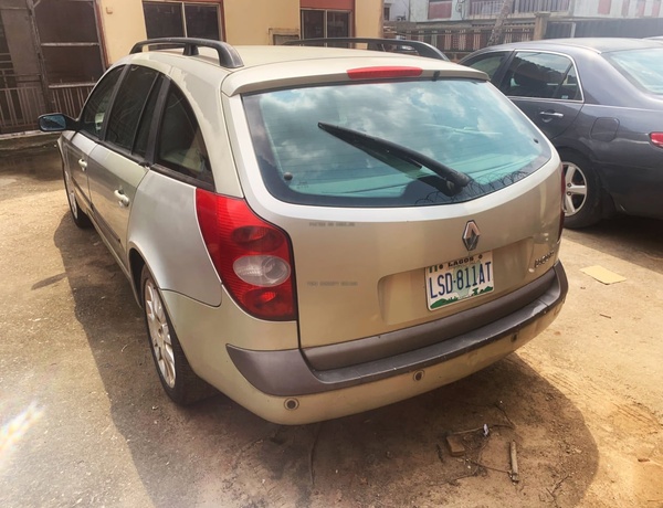 Nigerian Used 2006 Renault Laguna  Registered buy & drive