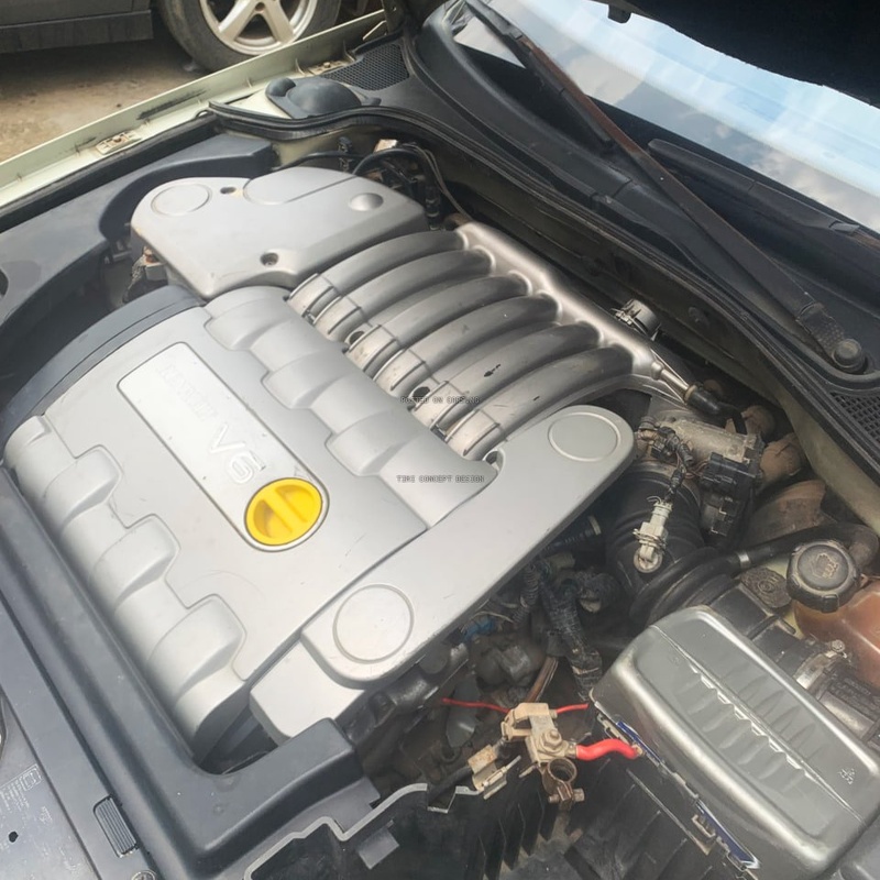 Nigerian Used 2006 Renault Laguna  Registered buy & drive image