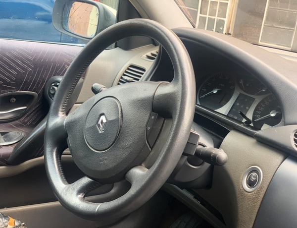 Nigerian Used 2006 Renault Laguna  Registered buy & drive