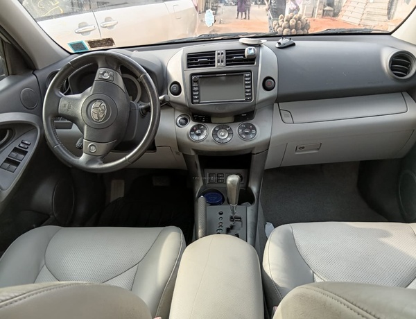 Foreign Used 2011 Toyota RAV4 for Sale In Lagos