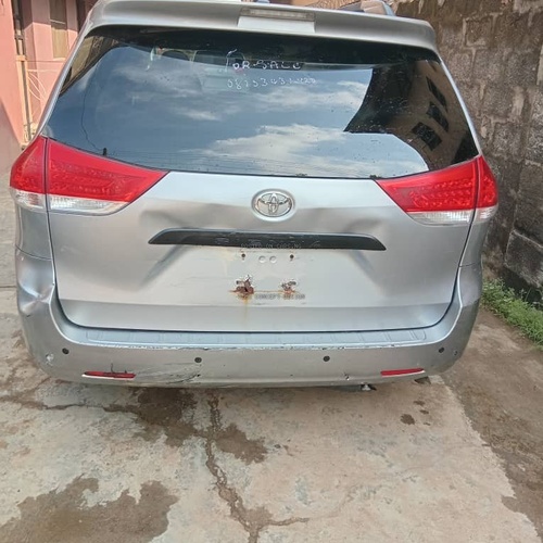 2012 Toyota sienna in nigeria