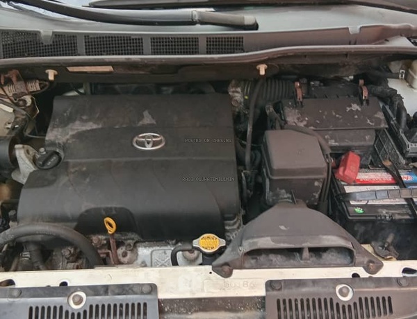2012 Toyota Sienna for Sale In Yaba Lagos