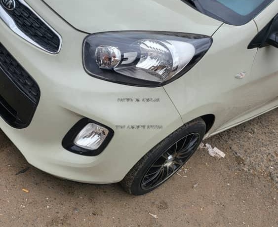 FOREIGN USED 2013 SUPER CLEAN KIA PICANTO FOR SALE IN LAGOS