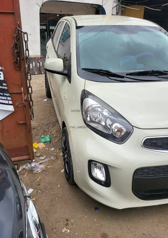 FOREIGN USED 2013 SUPER CLEAN KIA PICANTO FOR SALE IN LAGOS image