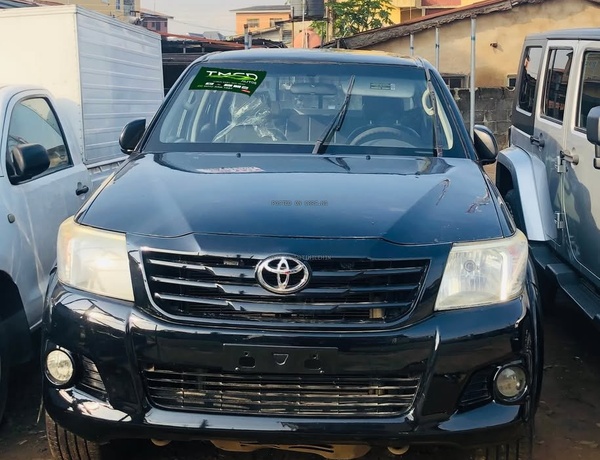 2014 TOYOTA HILUX FOR SALE NIGERIA USED