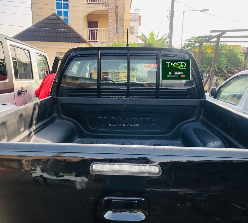 2014 TOYOTA HILUX FOR SALE NIGERIA USED image