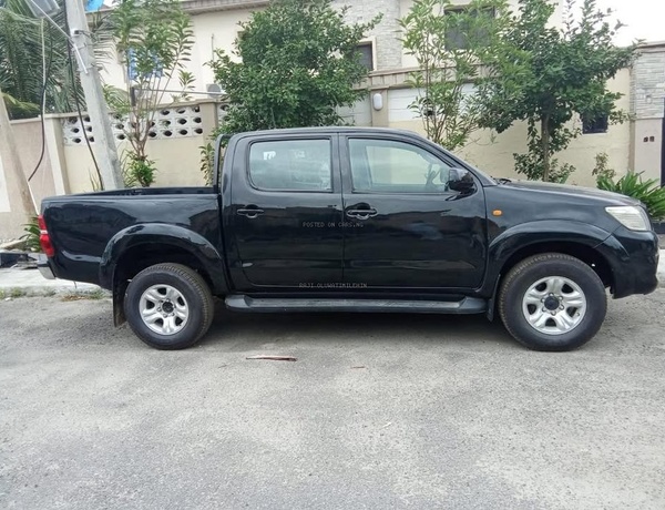2014 TOYOTA HILUX FOR SALE NIGERIA USED