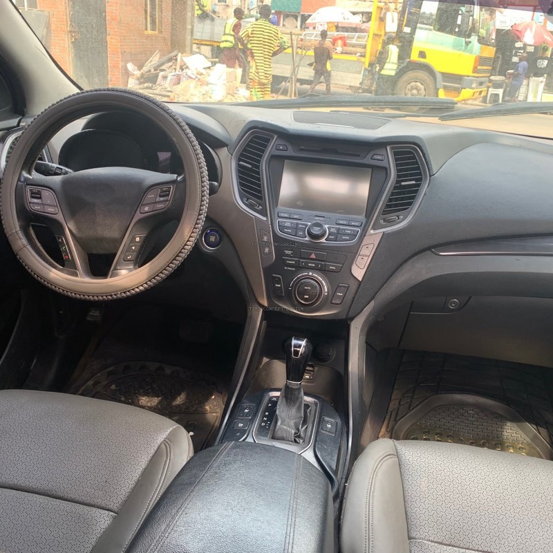 Hyundai Santa Fe Sport 2015 for Sale In Lagos image