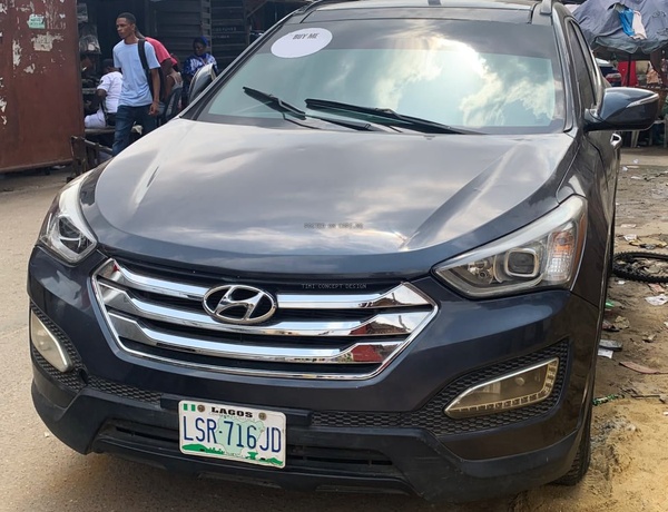 Hyundai Santa Fe Sport 2015 for Sale In Lagos