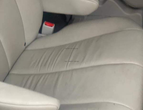 Foreign Used 2015 Toyota Sienna XLE for Sale In Lagos