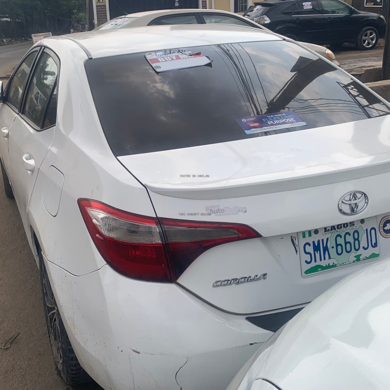 2017 Toyota Corolla S white  for Sale In Lagos image