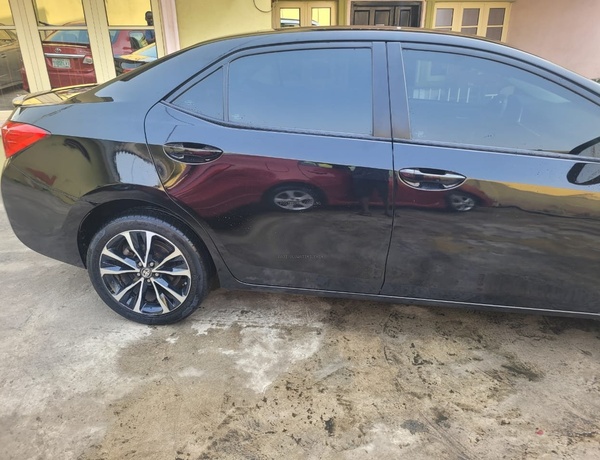 2018 TOYOTA COROLLA SE CAR FOR SALE IN NIGERIA