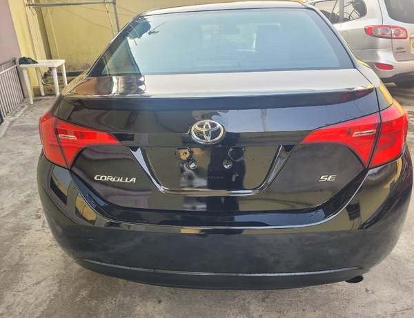 2018 TOYOTA COROLLA SE CAR FOR SALE IN NIGERIA