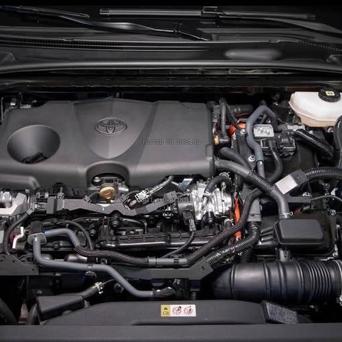 2025 Toyota Camry XLE Hybrid Electric + Petrol