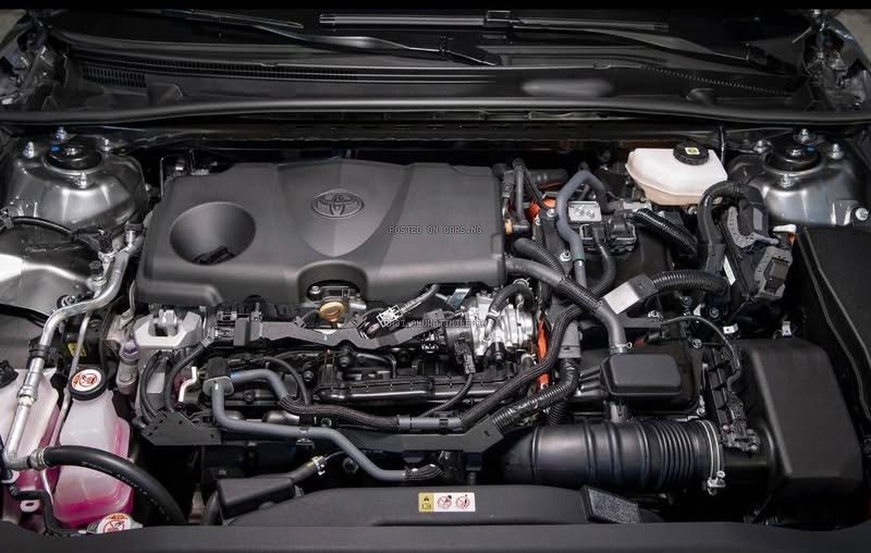 2025 Toyota Camry XLE Hybrid Electric + Petrol image