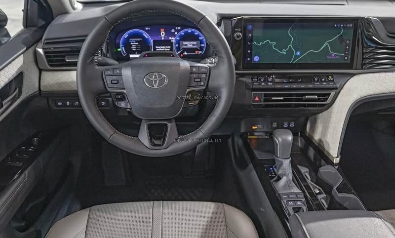 2025 Toyota Camry XLE Hybrid Electric + Petrol image