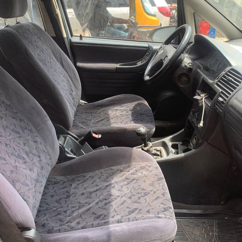 Clean Manual Opel Zafira 2002 for Sale in Lagos   image