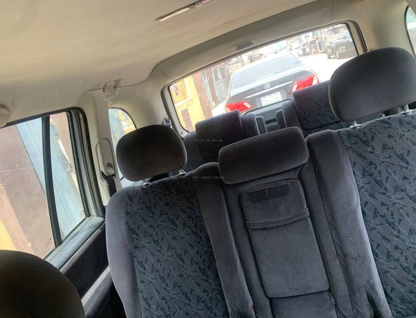 Clean Manual Opel Zafira 2002 for Sale in Lagos  