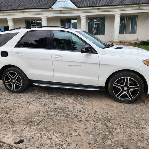 Clean Nigeria used Mercedes-Benz GLE 350 For sale in Lagos