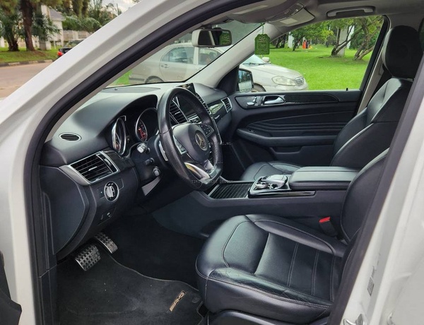 Clean Nigeria used Mercedes-Benz GLE 350 For sale in Lagos