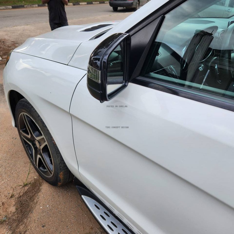 Clean Nigeria used Mercedes-Benz GLE 350 For sale in Lagos image