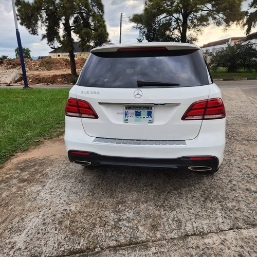 Clean Nigeria used Mercedes-Benz GLE 350 For sale in Lagos