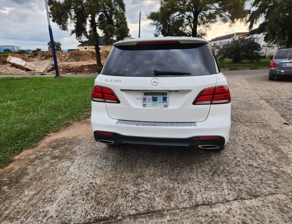 Clean Nigeria used Mercedes-Benz GLE 350 For sale in Lagos