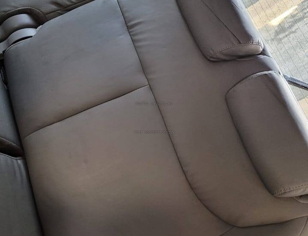 Clean Nigeria Used Toyota Sienna LE 2006 for Sale In Yaba