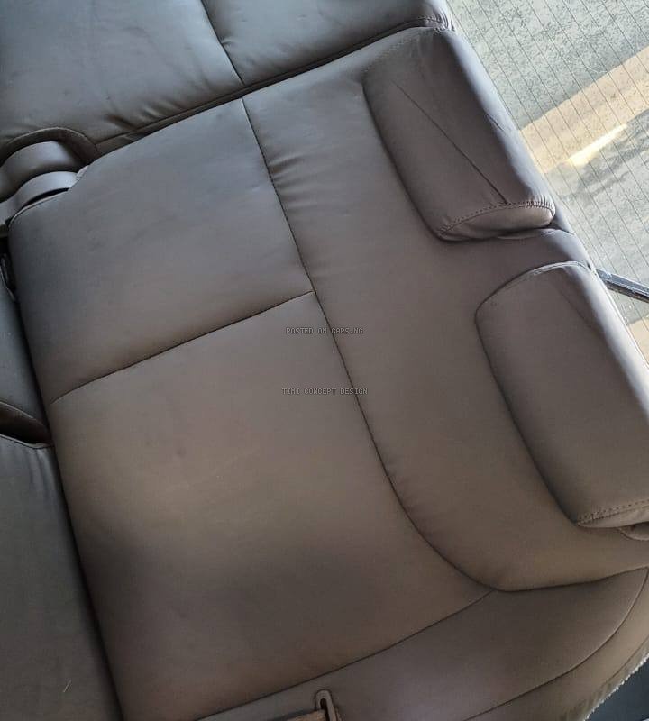 Clean Nigeria Used Toyota Sienna LE 2006 for Sale In Yaba image