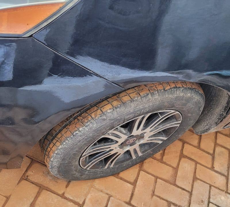 Clean Nigeria Used Toyota Sienna LE 2006 for Sale In Yaba image